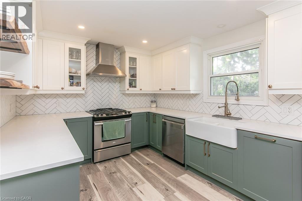 393 HURON Street thumbnail 16