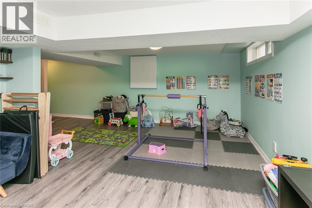 393 HURON Street thumbnail 27