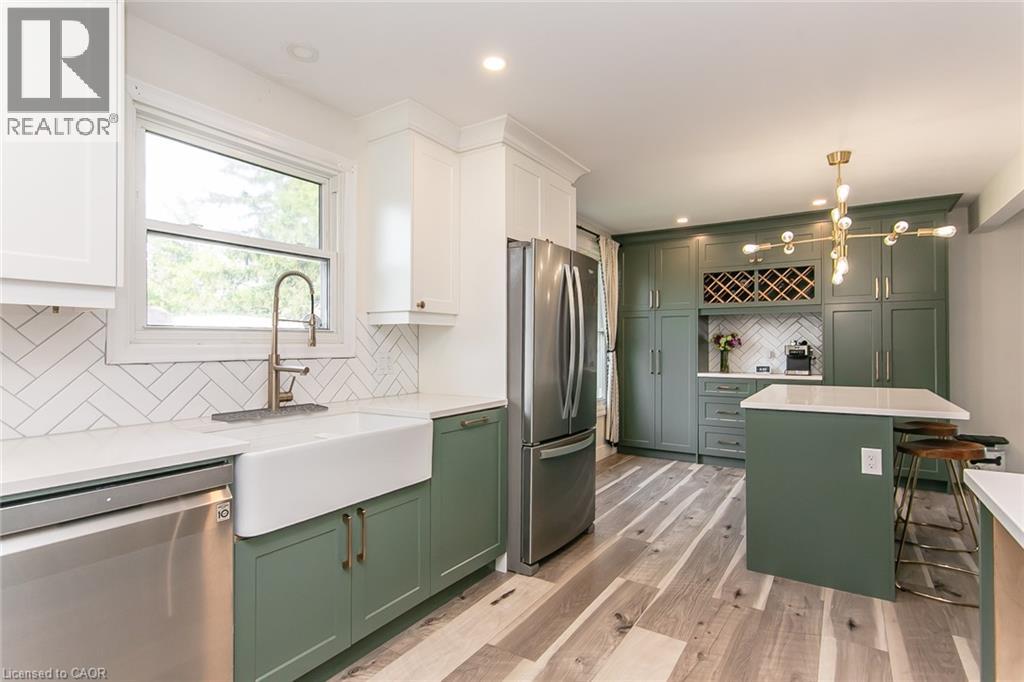 393 HURON Street thumbnail 18
