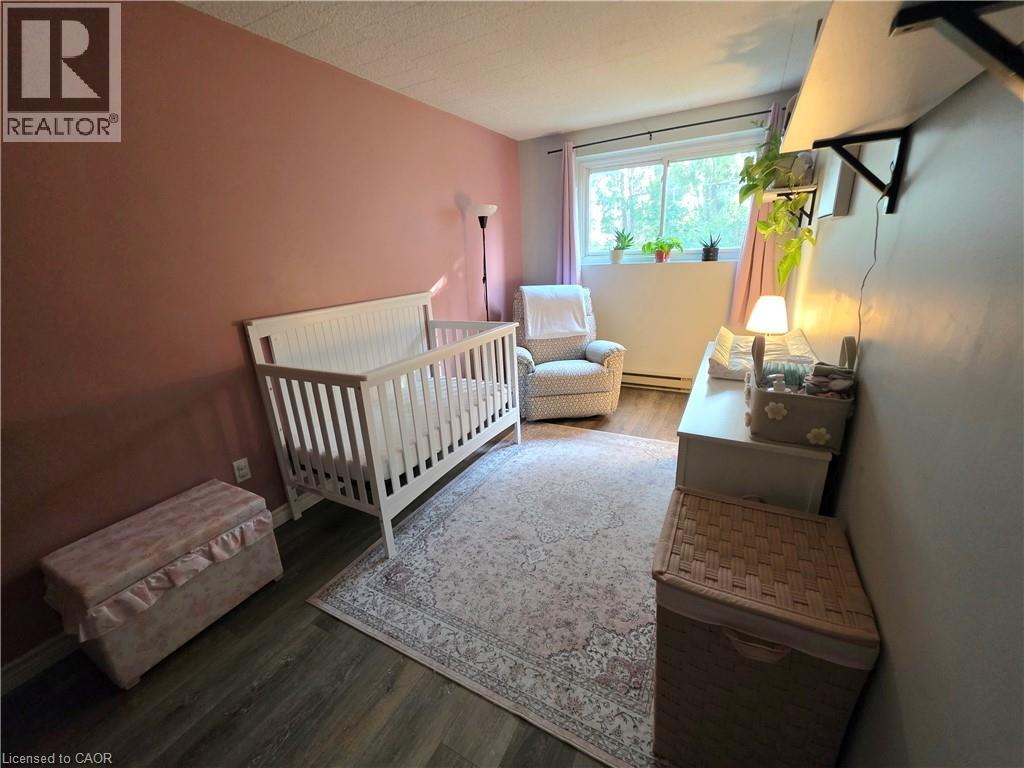 24 MOOREGATE Crescent Unit# 103 thumbnail 17