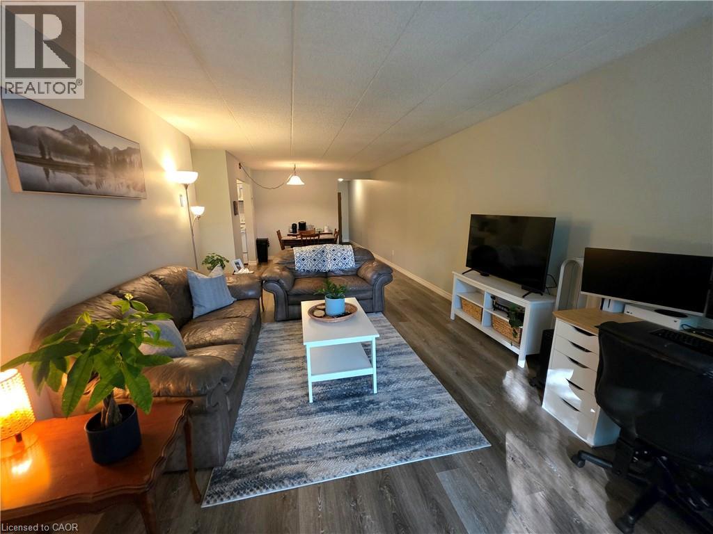 24 MOOREGATE Crescent Unit# 103 thumbnail 9