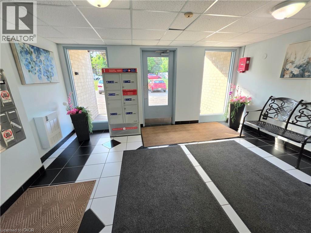 24 MOOREGATE Crescent Unit# 103 thumbnail 23