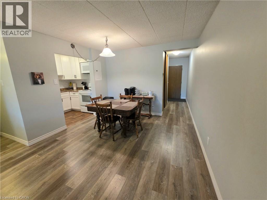24 MOOREGATE Crescent Unit# 103 thumbnail 5