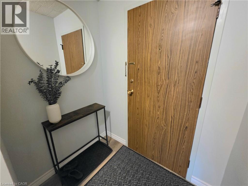 24 MOOREGATE Crescent Unit# 103 thumbnail 2