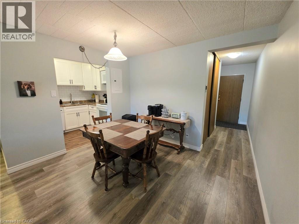 24 MOOREGATE Crescent Unit# 103 thumbnail 6