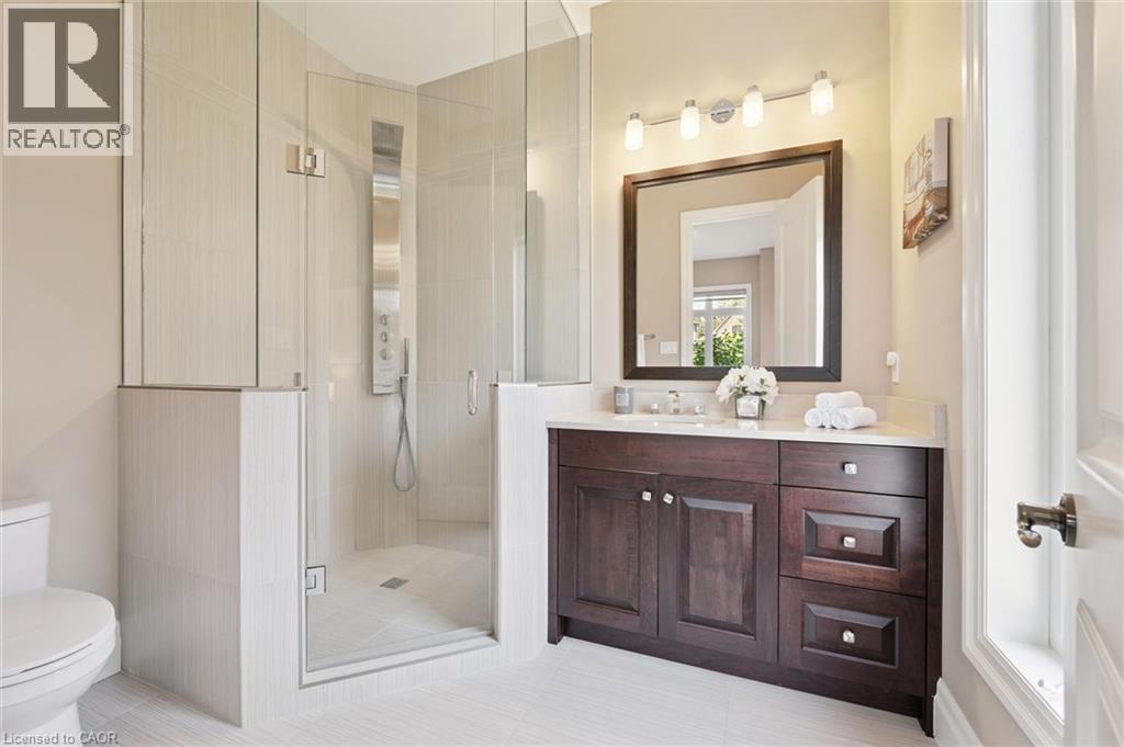 596 REGAL Place thumbnail 30