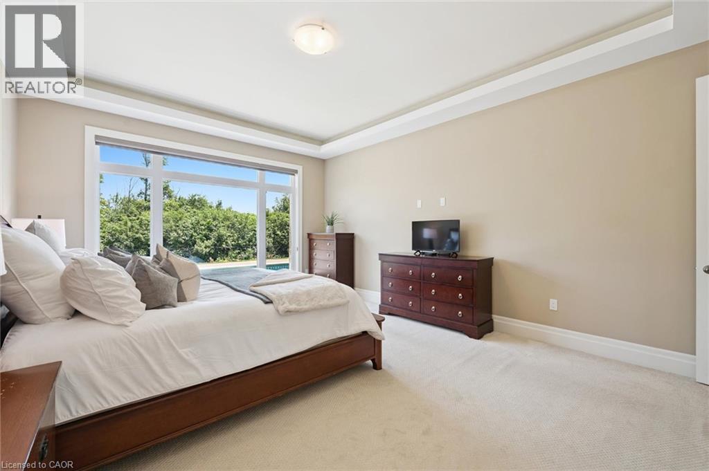 596 REGAL Place thumbnail 23
