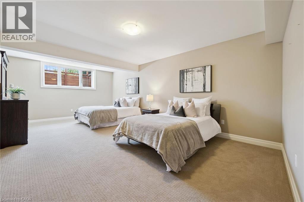 596 REGAL Place thumbnail 42