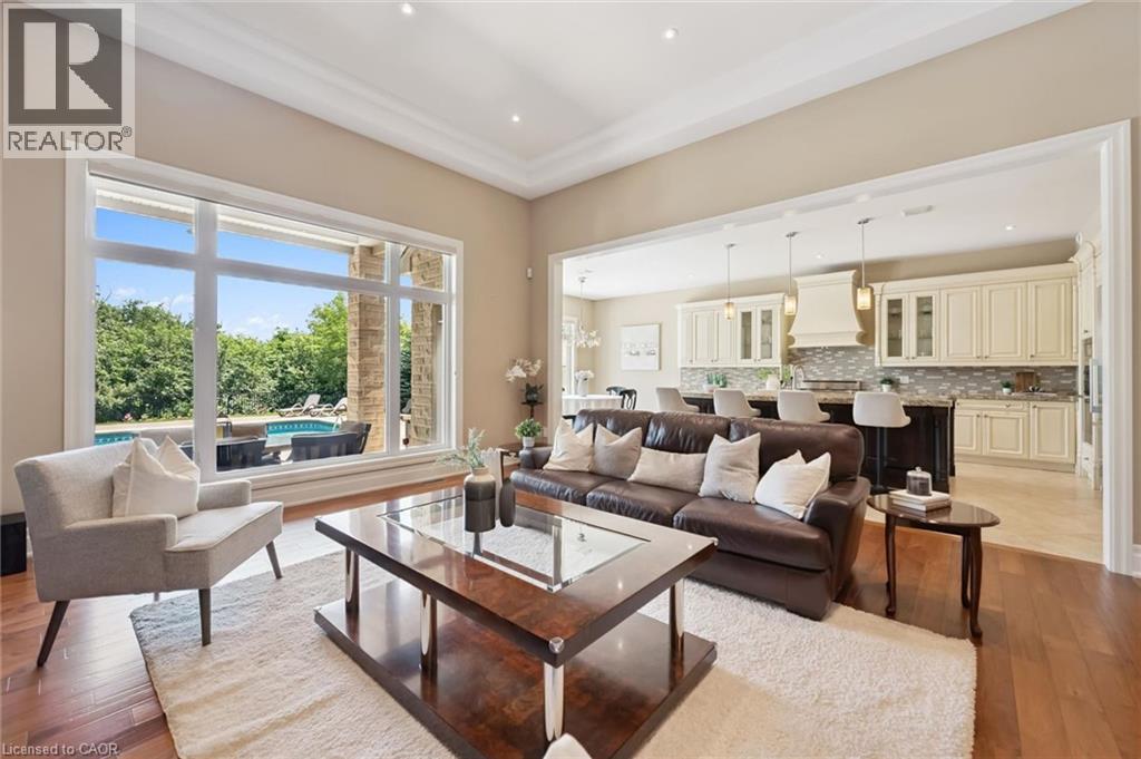 596 REGAL Place thumbnail 17