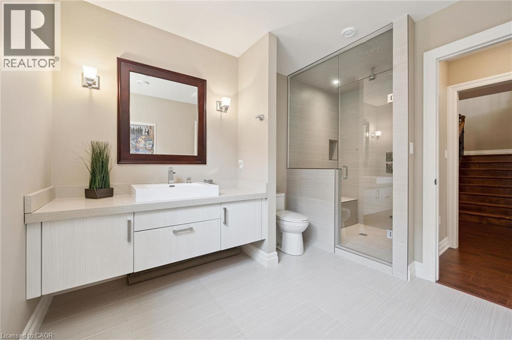 596 REGAL Place thumbnail 44