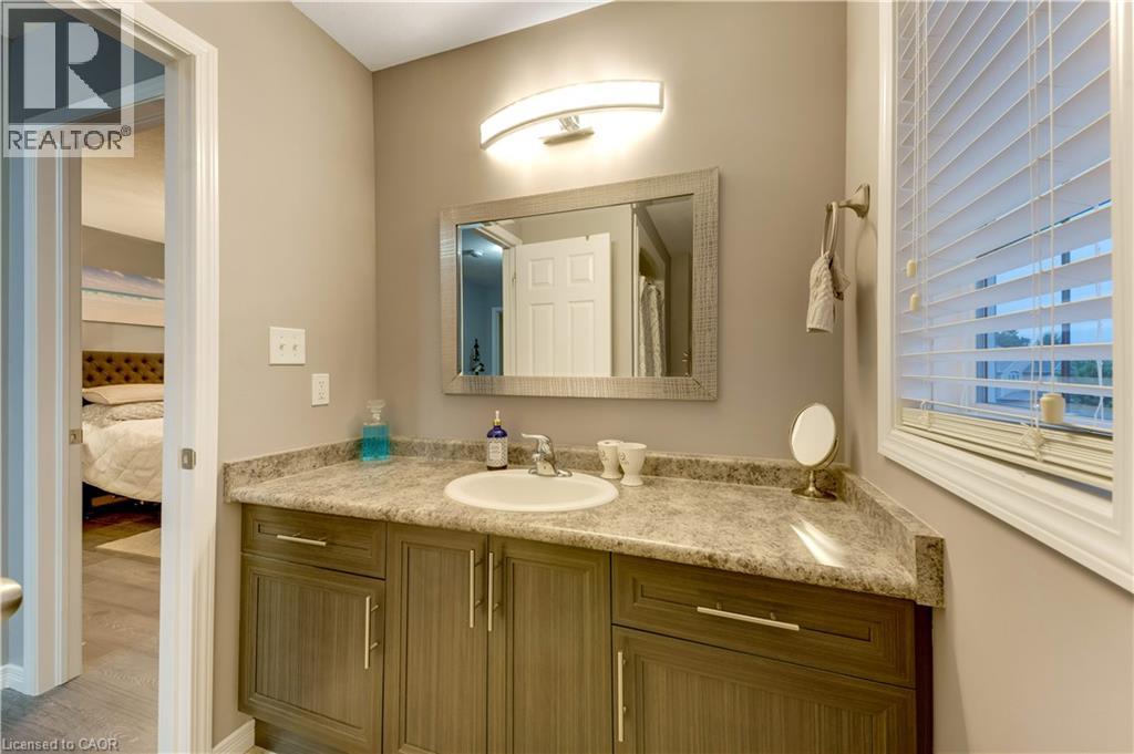 168 MAITLAND Street thumbnail 27