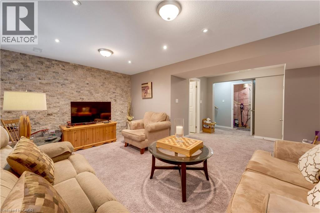 168 MAITLAND Street thumbnail 32