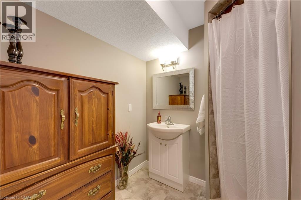 168 MAITLAND Street thumbnail 31