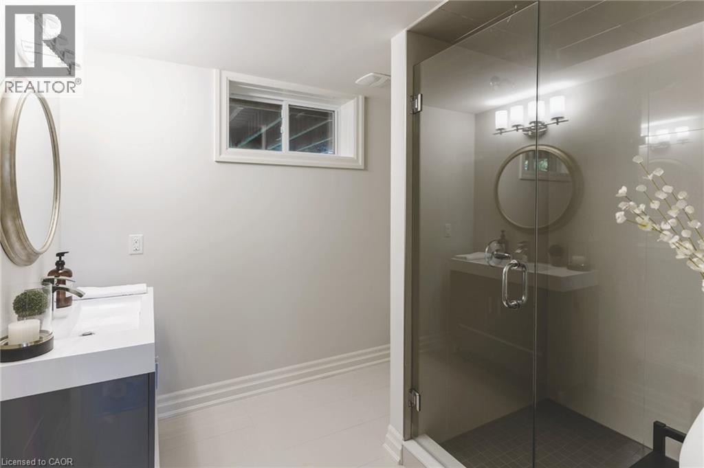 115 KENNEDY Road thumbnail 33