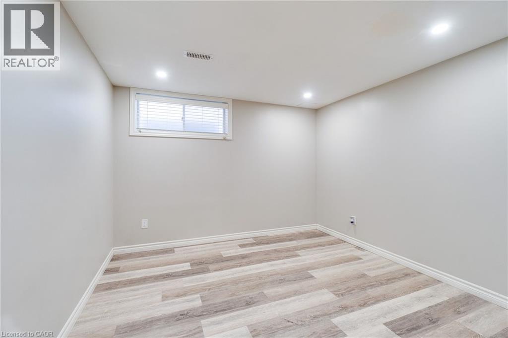 56 SMITH'S CREEK Drive thumbnail 37