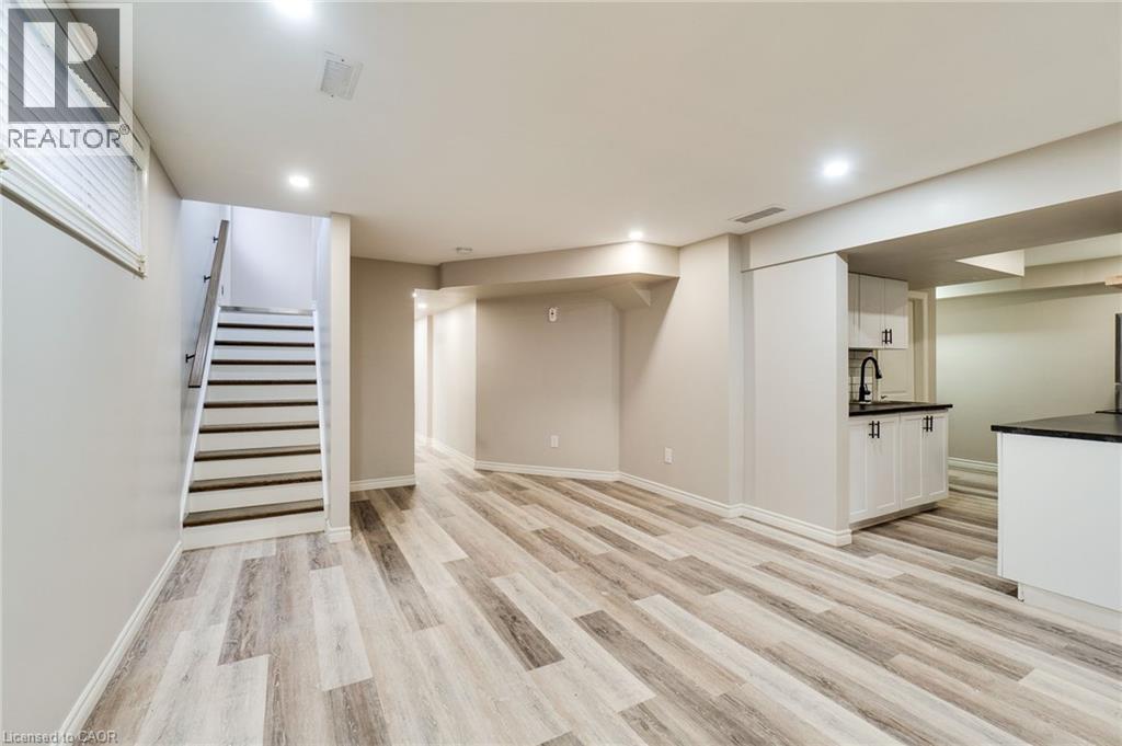 56 SMITH'S CREEK Drive thumbnail 33