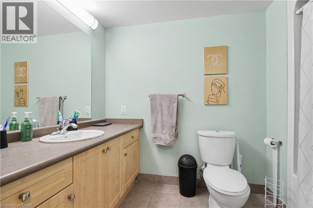 96 UNIVERSITY Avenue W thumbnail 10