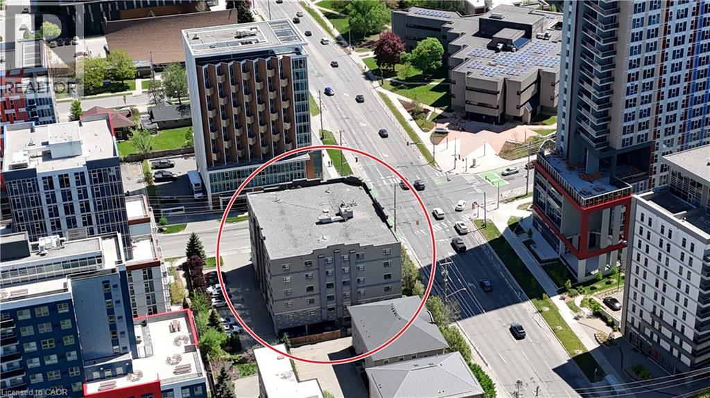 96 UNIVERSITY Avenue W thumbnail 2