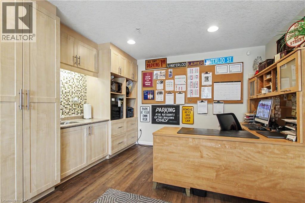 96 UNIVERSITY Avenue W thumbnail 24