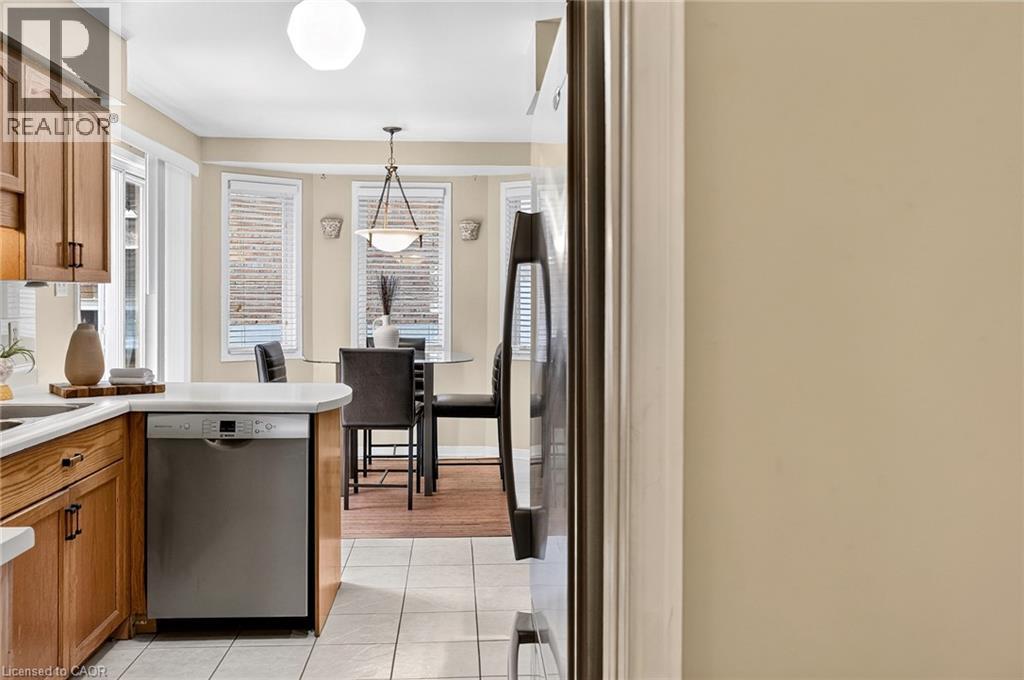 6 LANARK Crescent thumbnail 16