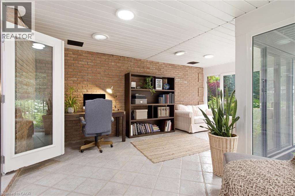 8 SQUIRE Court thumbnail 16