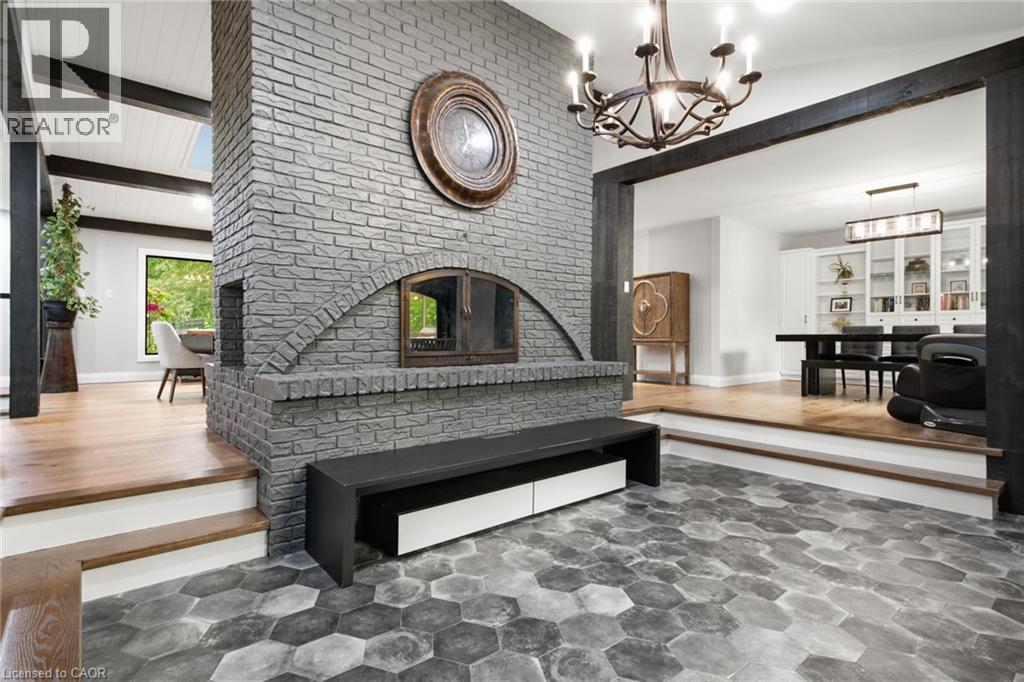 8 SQUIRE Court thumbnail 4