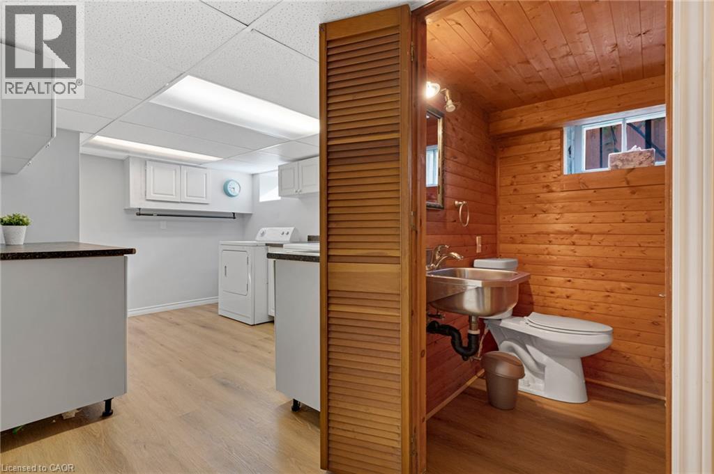 630 LAWRENCE Street thumbnail 32