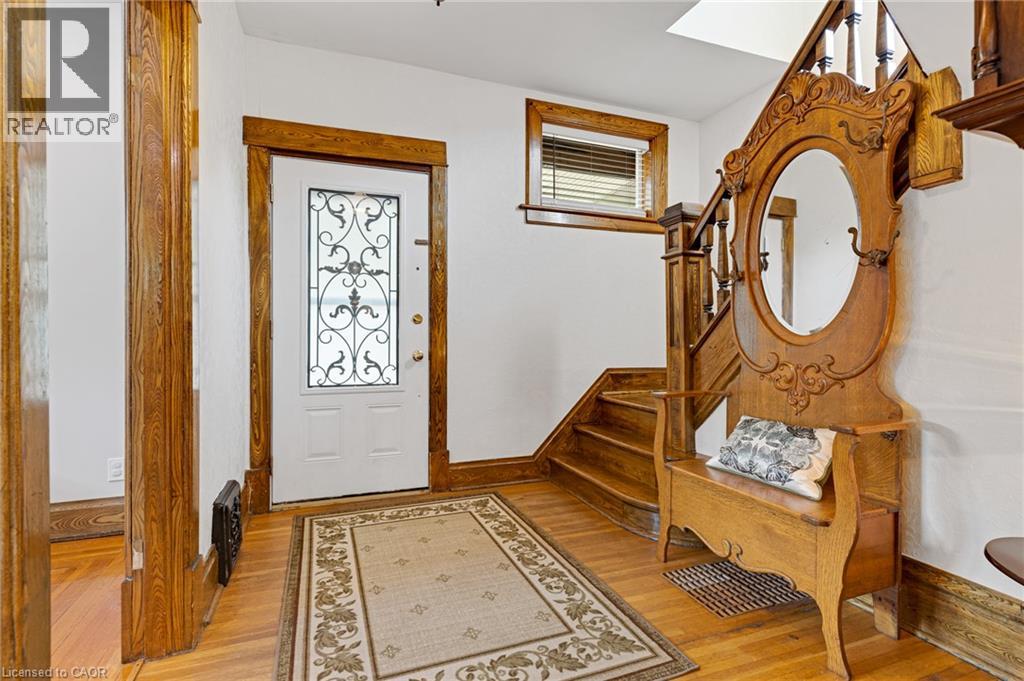 630 LAWRENCE Street thumbnail 6