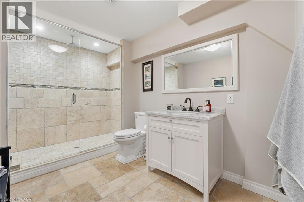 855 AVENUE Road thumbnail 45