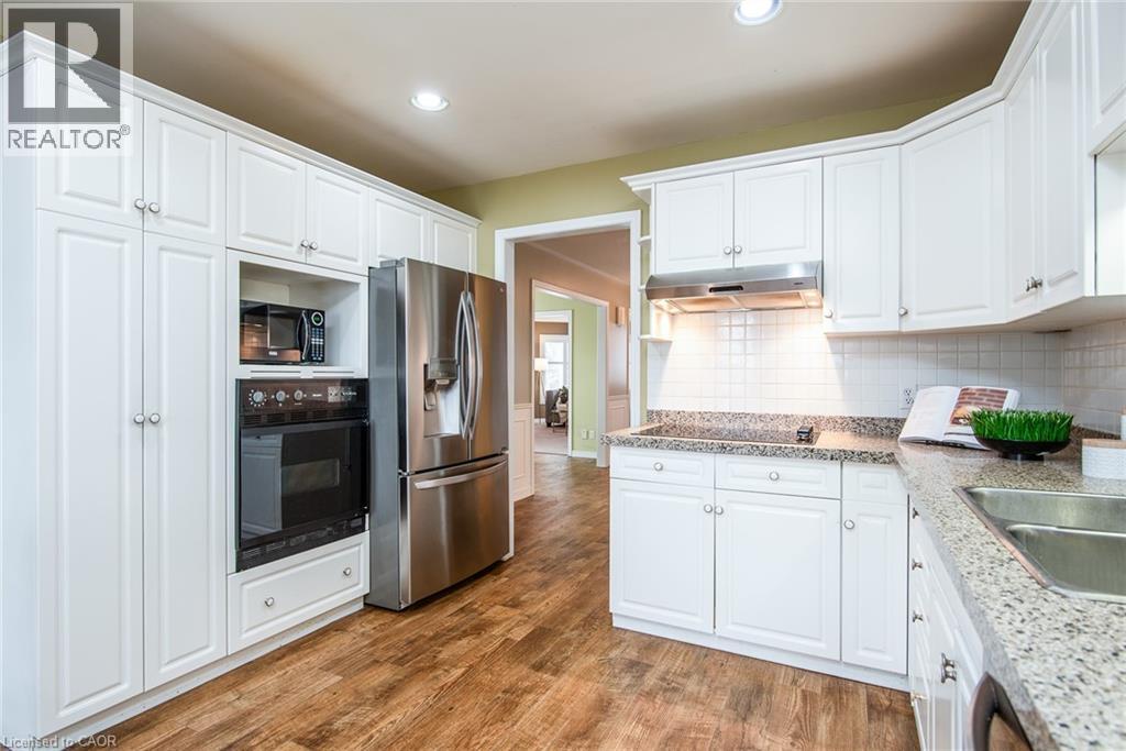 372 GATESTONE Boulevard thumbnail 15