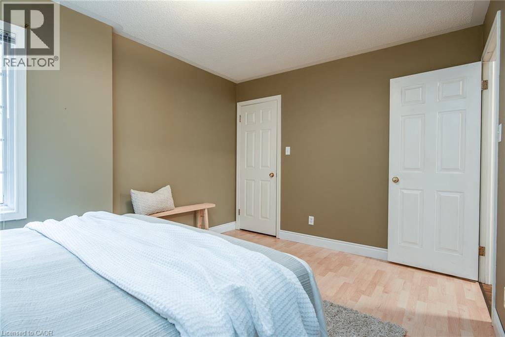 372 GATESTONE Boulevard thumbnail 25