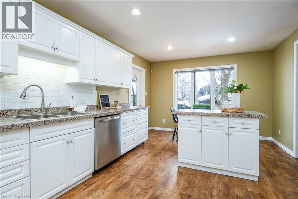 372 GATESTONE Boulevard thumbnail 13