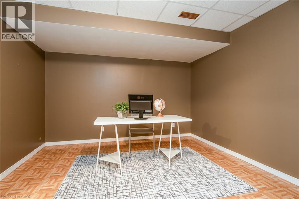 372 GATESTONE Boulevard thumbnail 33
