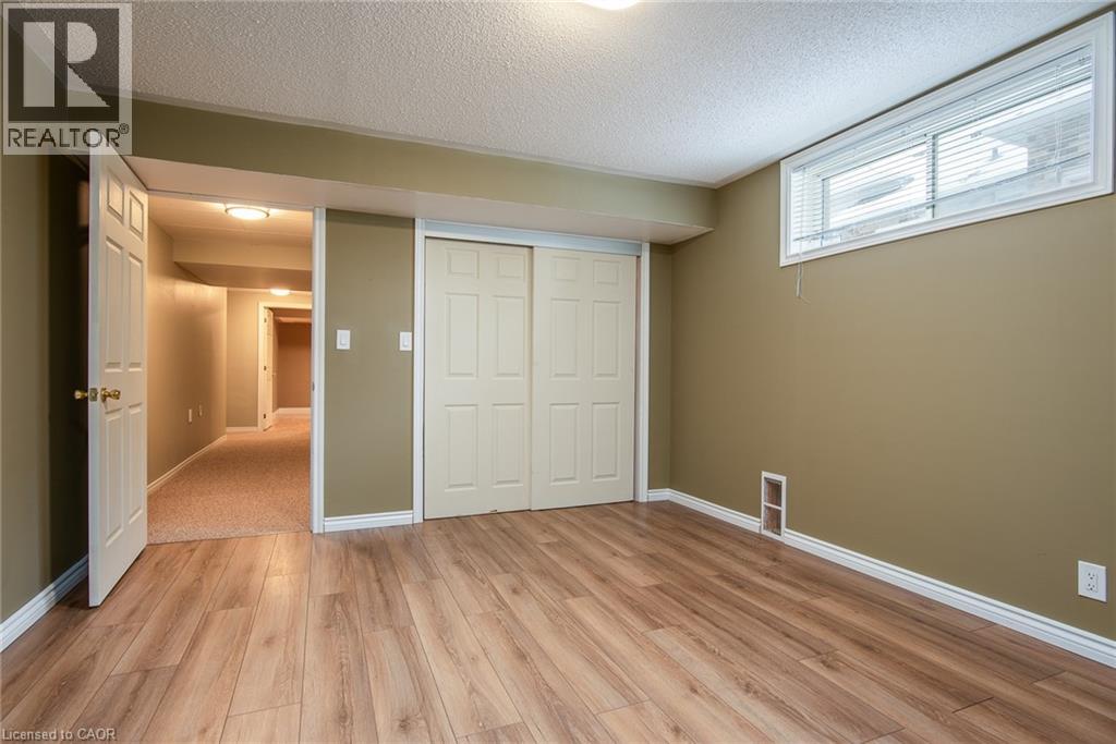 372 GATESTONE Boulevard thumbnail 38