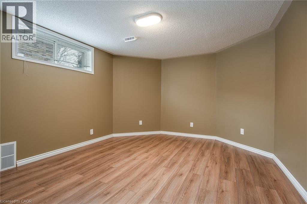 372 GATESTONE Boulevard thumbnail 37