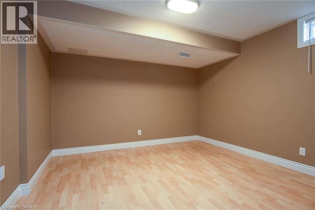 372 GATESTONE Boulevard thumbnail 35