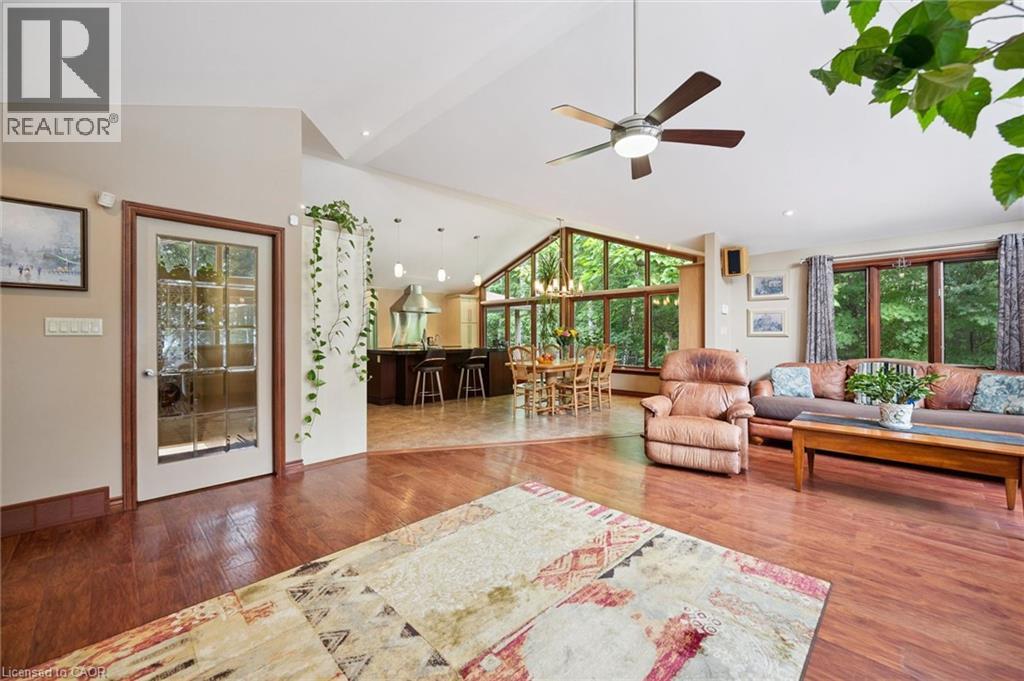 410 AVENUE Road thumbnail 14