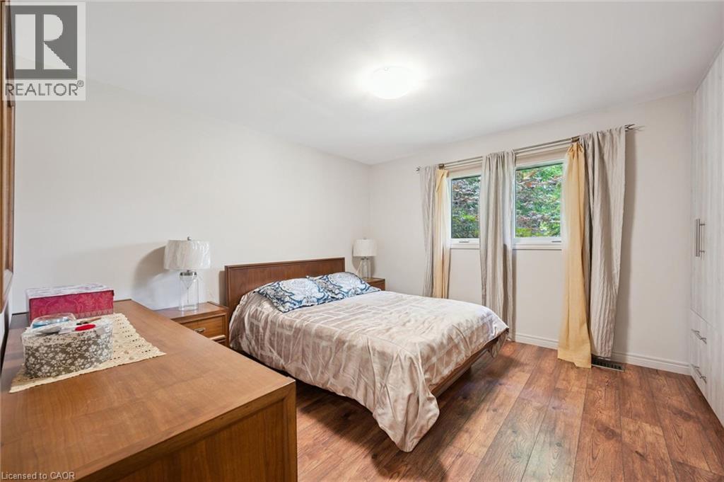 410 AVENUE Road thumbnail 18