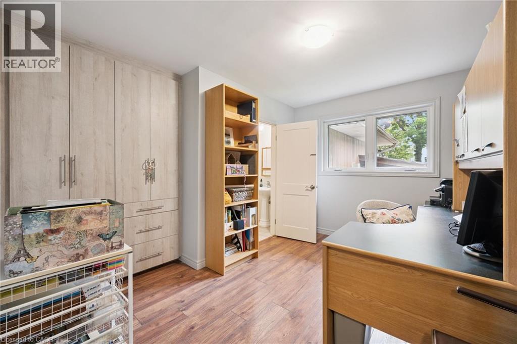 410 AVENUE Road thumbnail 15