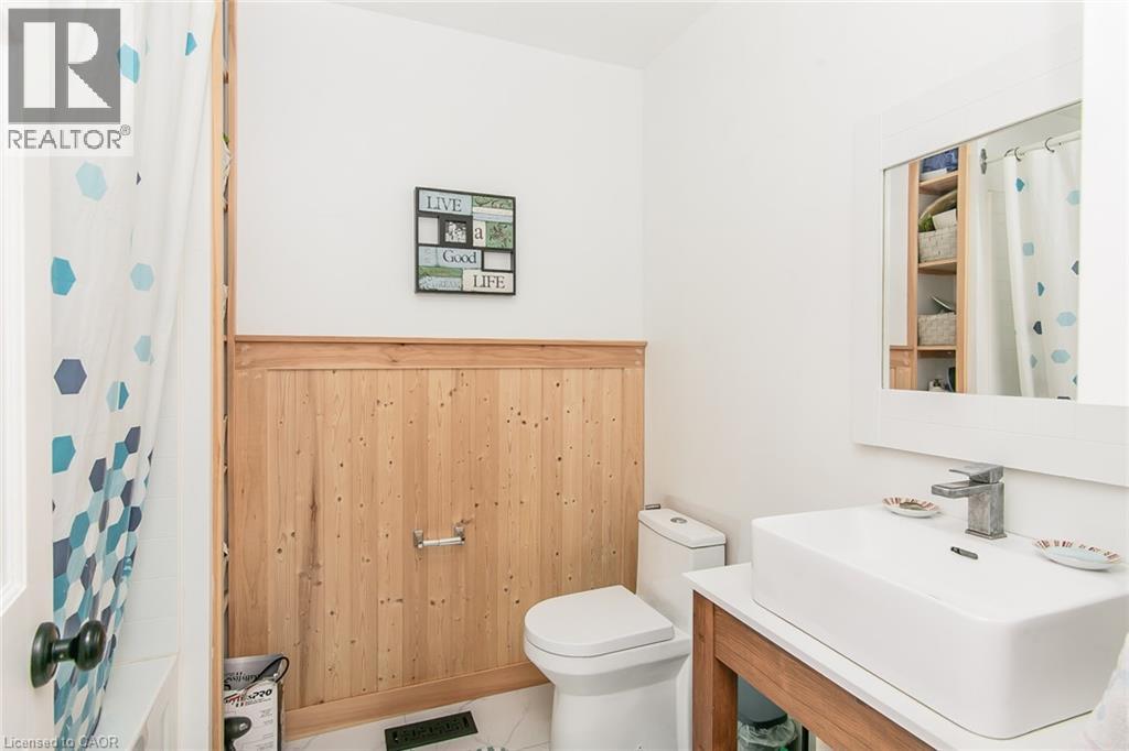 274 NORTHLAKE Drive Unit# B thumbnail 13