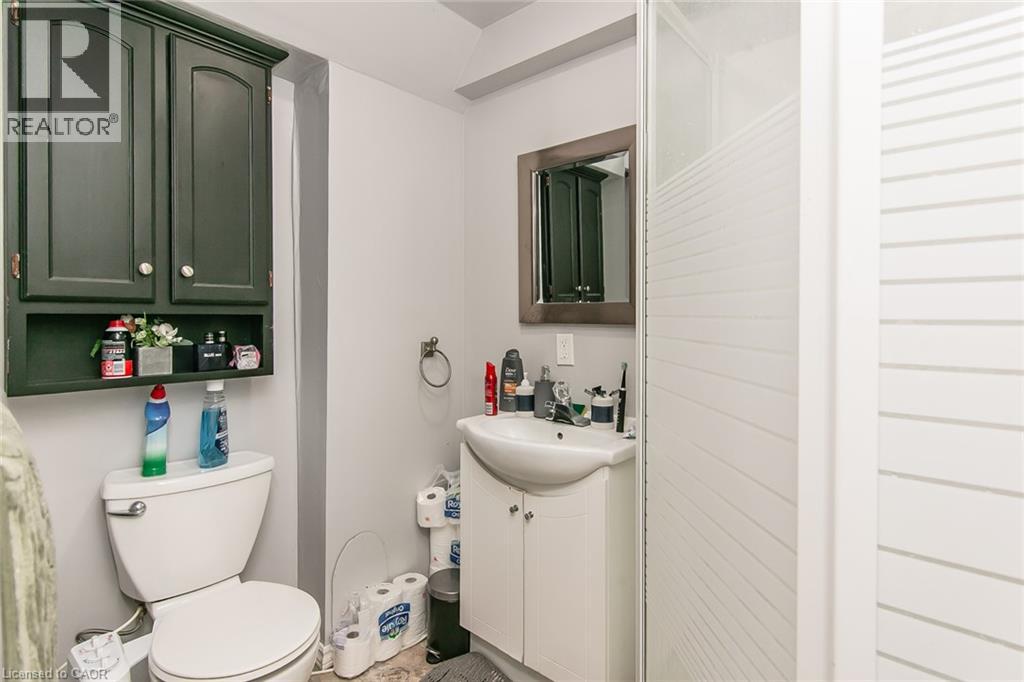 274 NORTHLAKE Drive Unit# B thumbnail 16