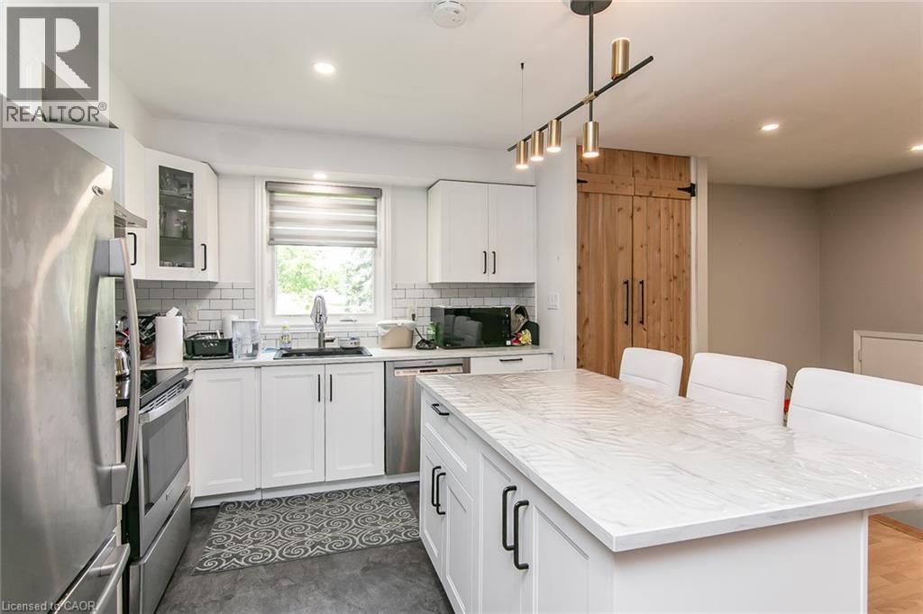 274 NORTHLAKE Drive Unit# B thumbnail 5