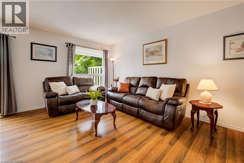 210 HIGHLAND Crescent Unit# 11 thumbnail 11