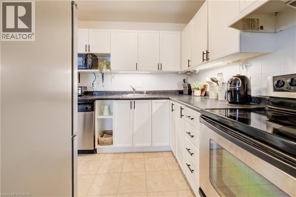 210 HIGHLAND Crescent Unit# 11 thumbnail 12