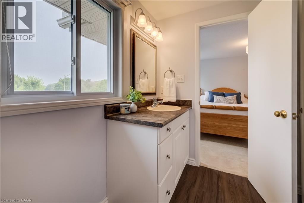 210 HIGHLAND Crescent Unit# 11 thumbnail 25