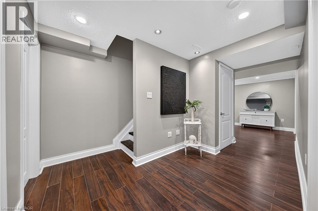 72 SWIFT Crescent thumbnail 35