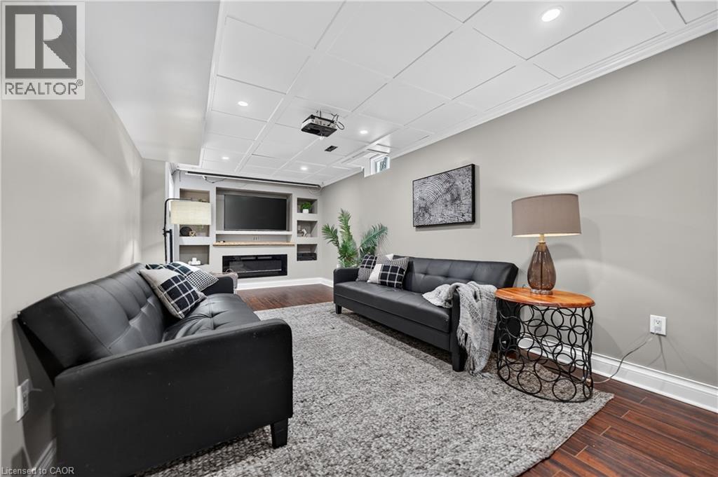 72 SWIFT Crescent thumbnail 38