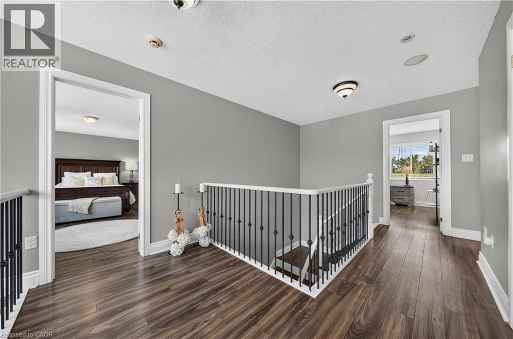 72 SWIFT Crescent thumbnail 24