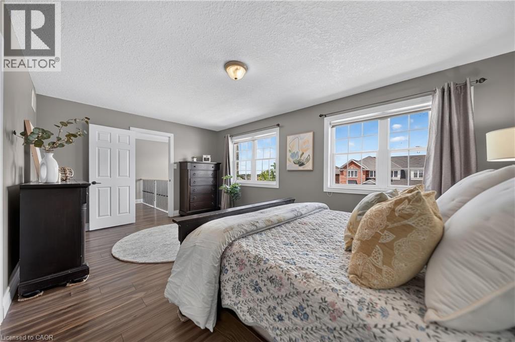 72 SWIFT Crescent thumbnail 27