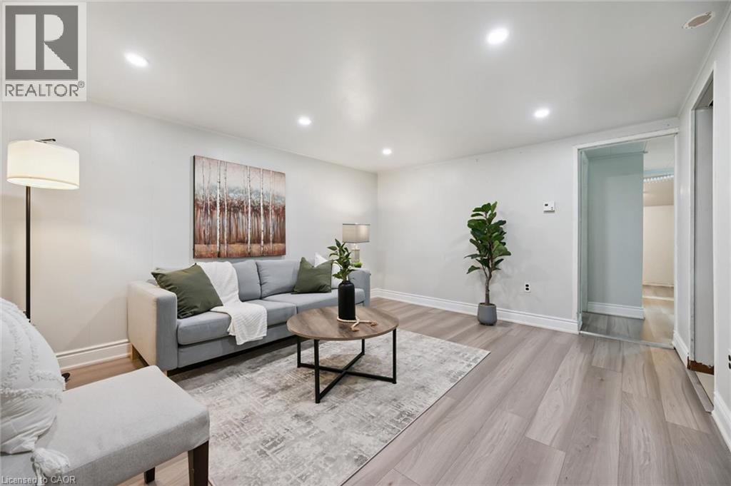 1267 HAMILTON Street thumbnail 5